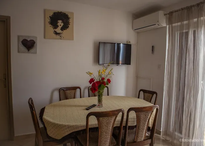 Marija Ii Aparthotel 3*