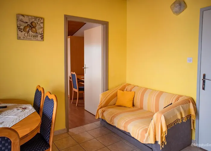 Marija Ii Aparthotel Lopar