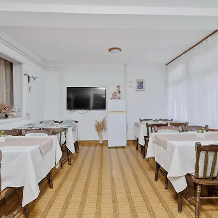 Apartmanhotel Marija Ii 4*