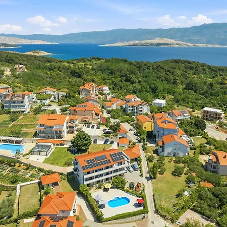 Marija Ii 4*