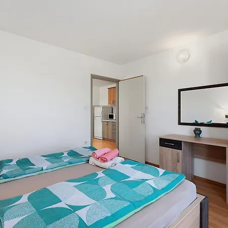 Marija Ii Hotel apartamentowy Lopar